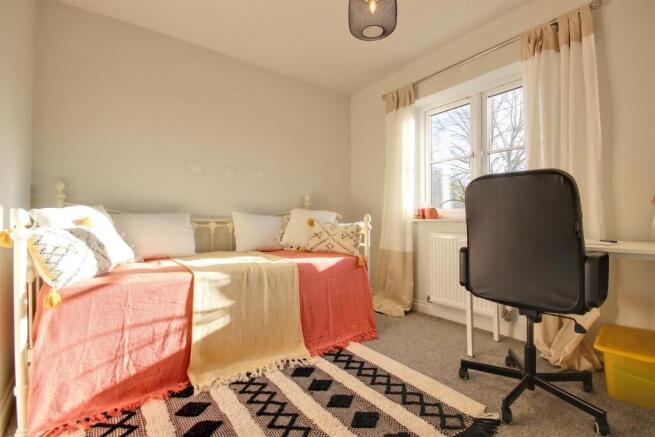 2 bed Terraced for sale Image 9