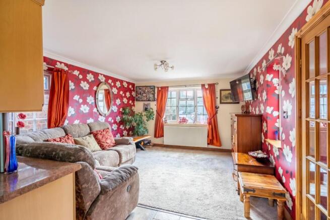 4 bed Detached for sale Image 6