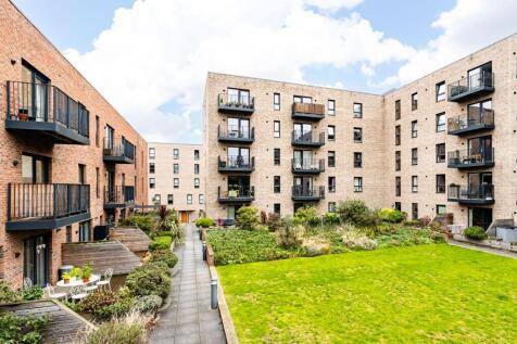 22/9 Pillans Place, Edinburgh, EH6 7AZ