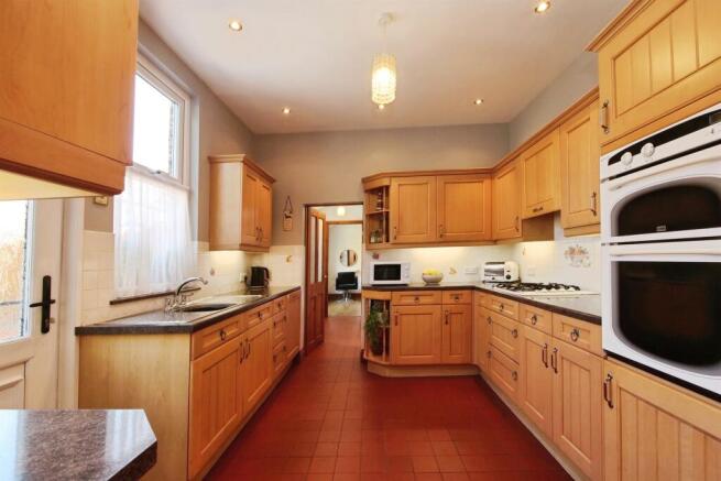 6 bed End of Terrace for sale Image 5