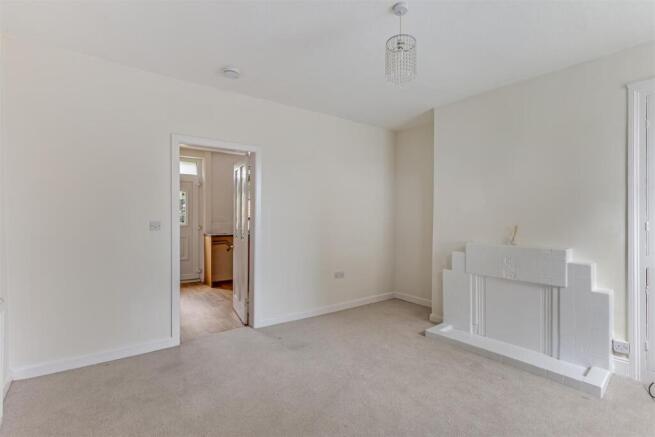 2 bed Terraced for sale Image 3