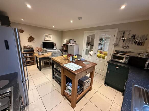 Kitchen/Dining Room