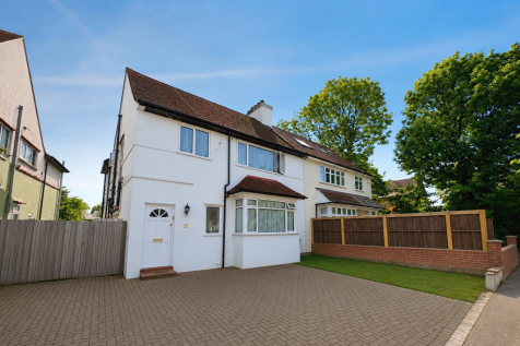 Forty Avenue, Wembley
