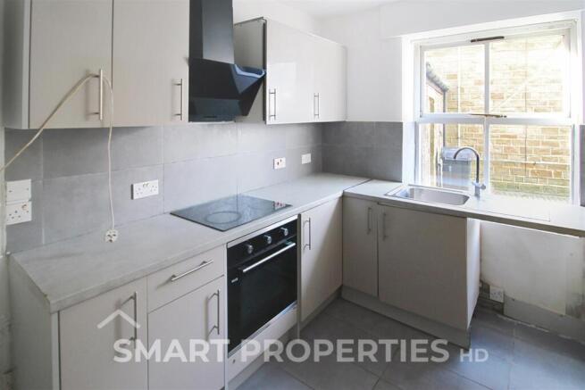 2 bed Flat to rent Image 4