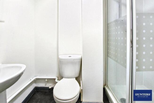 Studio to rent Image 9