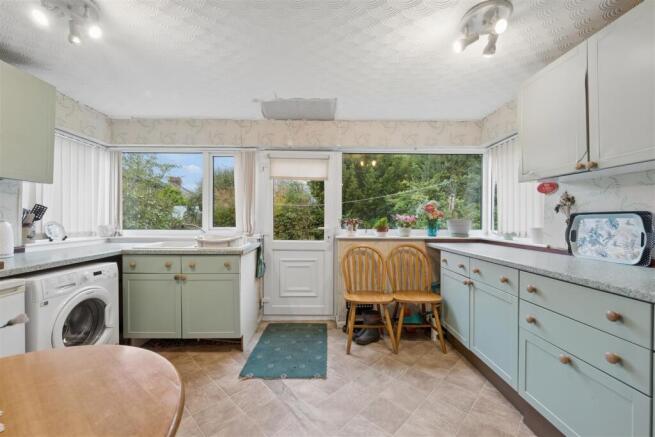 Whitbarrow Road, Lymm photo 4