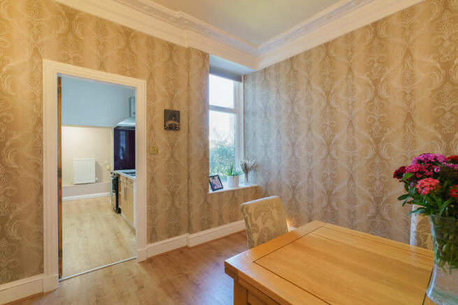6. Dining room an...