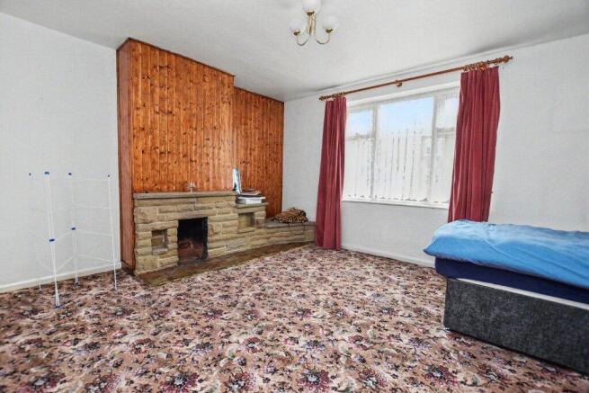 3 bed Semi-Detached for sale Image 8