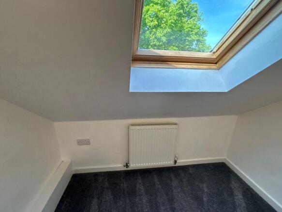 2 bed Apartment to rent Image 10