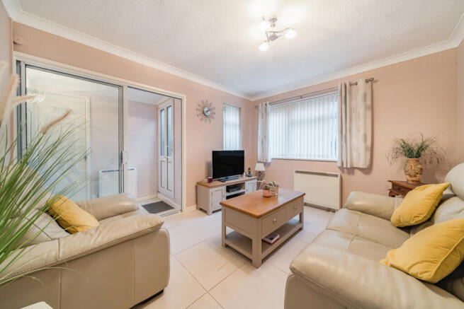 1420220-1-69a0940...