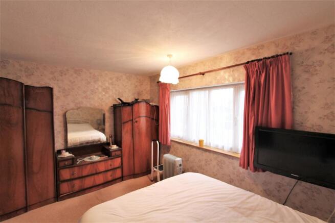Master Bedroom.JPG