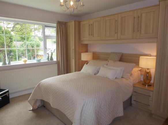 BEDROOM 1 (FRONT)