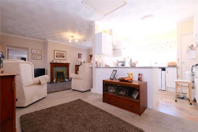 Lounge/Kitchen