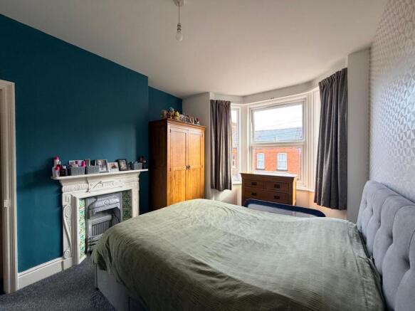 3 bed House for sale Image 6