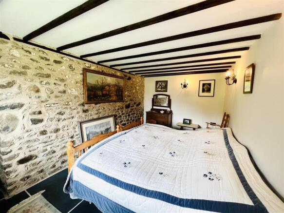 1ST FLOOR -  MASTER BEDROOM