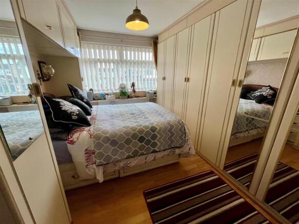 3 bed Semi-Detached for sale Image 7