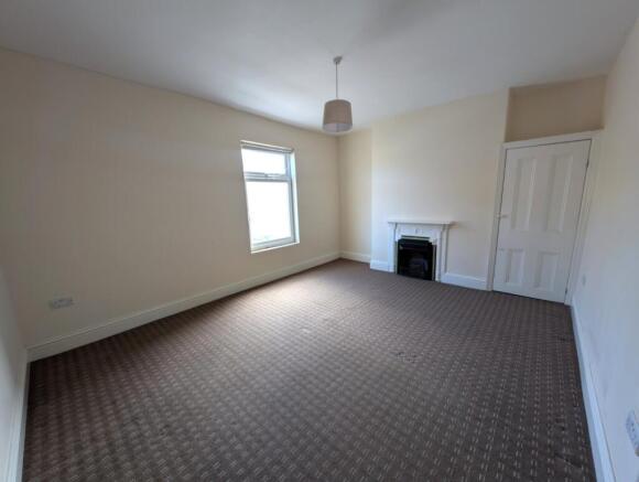4 bed Terraced for sale Image 8