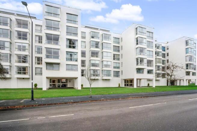 44 Regency House-13.jpeg