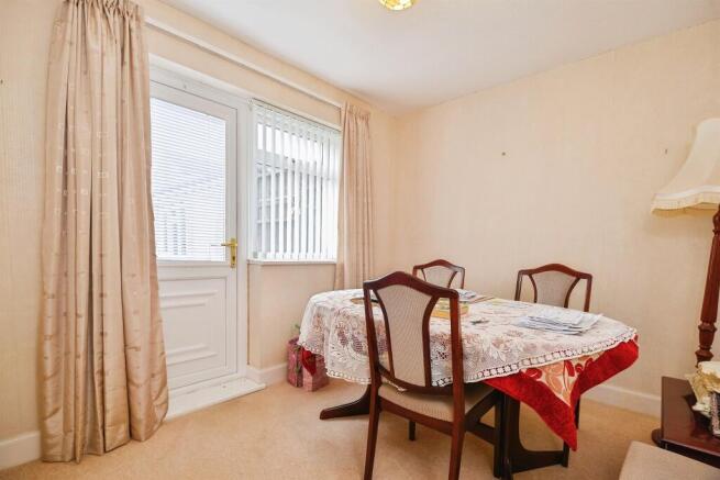 2 bed Detached Bungalow for sale Image 8