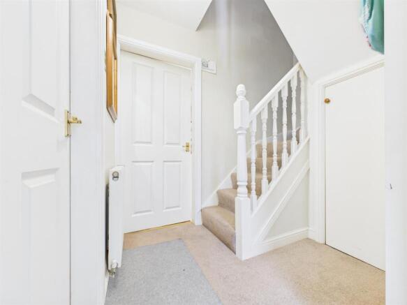 2 bed Terraced for sale Image 6