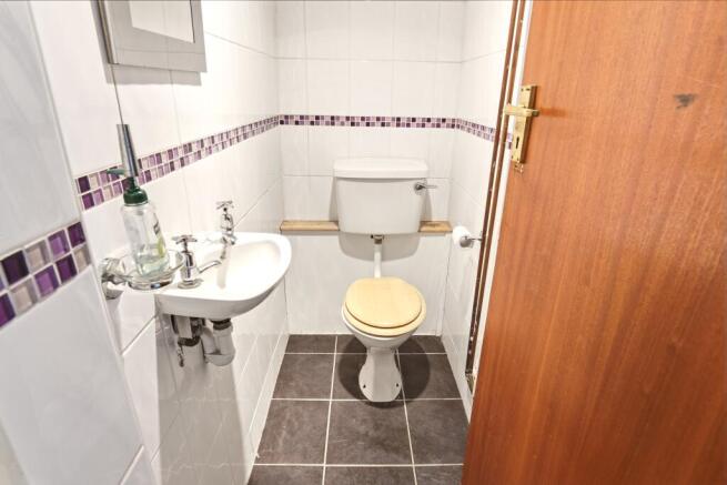 2 bed Semi-Detached for sale Image 8