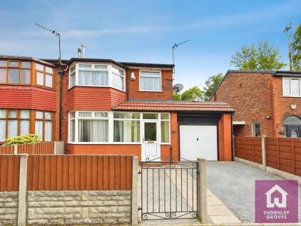 Canal Bank, Monton, M30