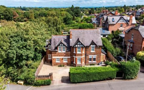 Whitbarrow Road, Lymm, Cheshire, WA13