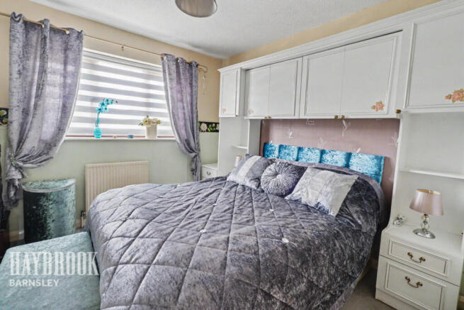 2 bed Semi-Detached for sale Image 6