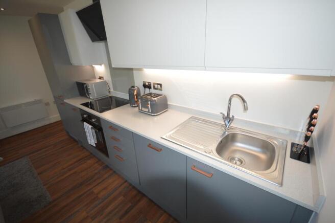 1 bed Flat to rent Image 4