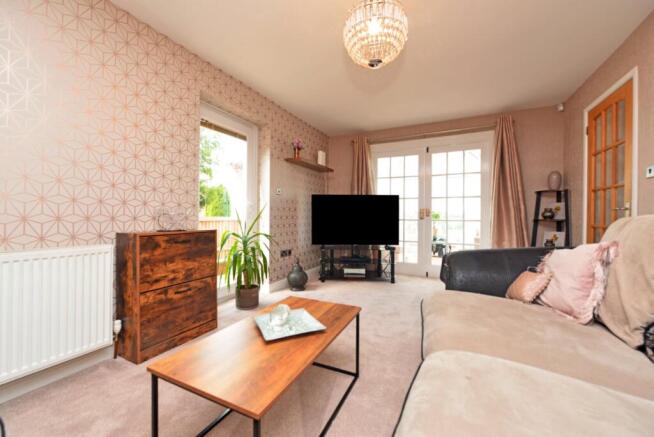 4 bed Semi-Detached for sale Image 7