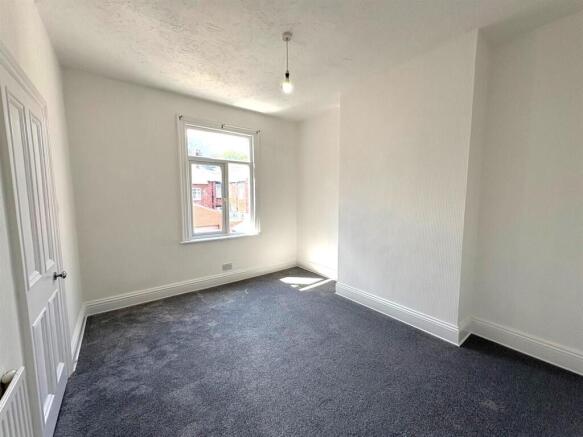 3 bed Terraced for sale Image 12