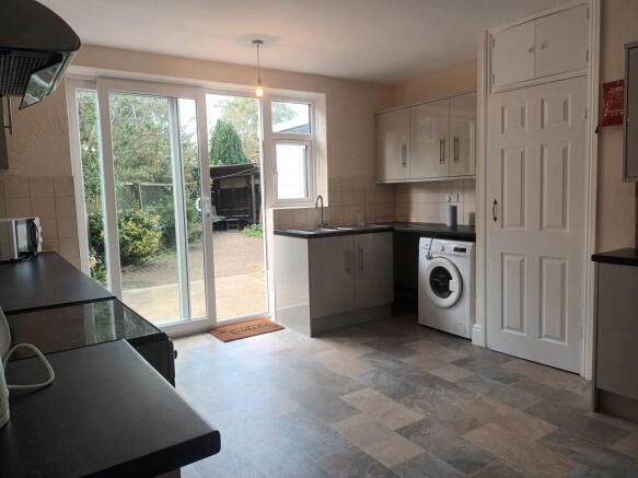 Kitchen 1