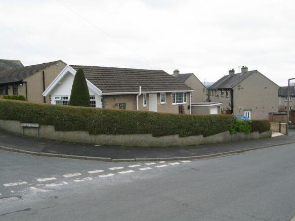 2 Lakeber Avenue