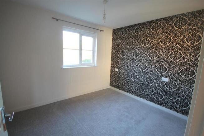 WR Bedroom i.JPG