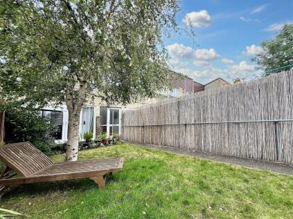 Loxton Drive, Bath