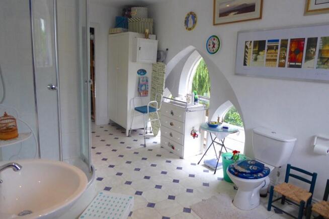 Photo 12