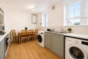99, Santley House, Frazier Street, London SE1 7RF