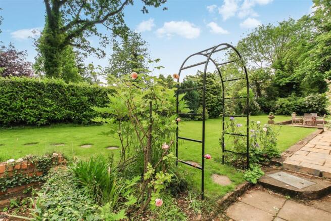 11 Garden.jpg