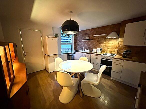 Kitchen diner 2nd.jpg