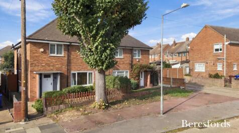 Eastern Avenue, Aveley, RM15