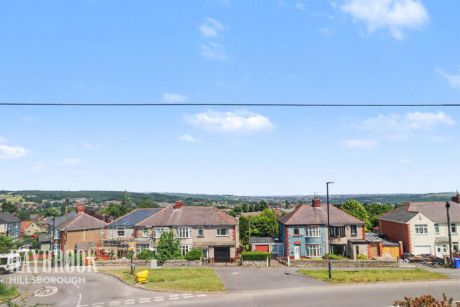 4 bed Semi-Detached for sale Image 7