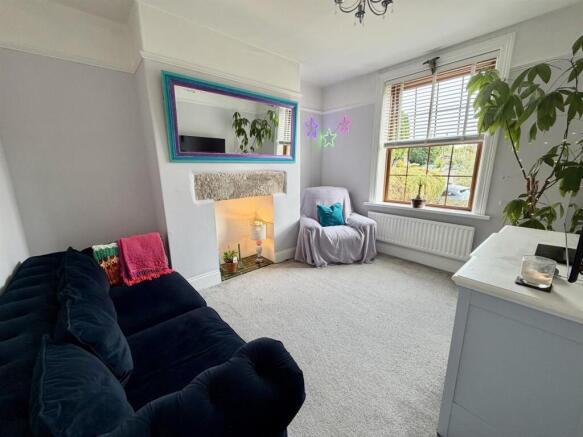 3 bed Semi-Detached for sale Image 6