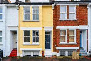 3, Lincoln Cottages, Brighton BN2 9UJ