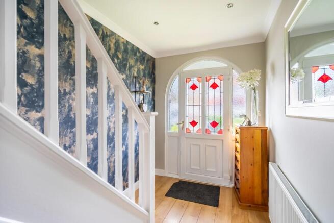 3 bed Semi-Detached for sale Image 8