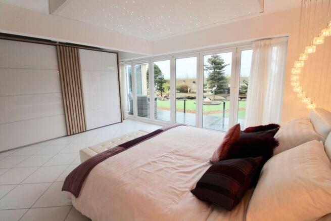 Bedroom 1 (Double with Ensuite)