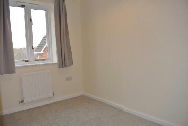 Bedroom 2.JPG