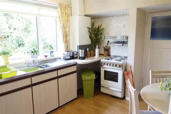 Breakfasting Kitchen