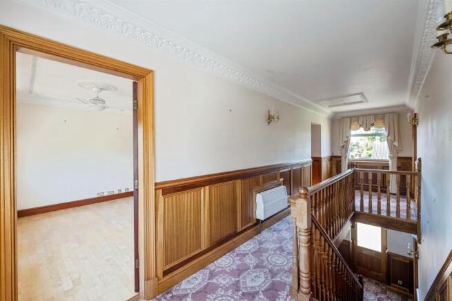 3 bed Semi-Detached for sale Image 10