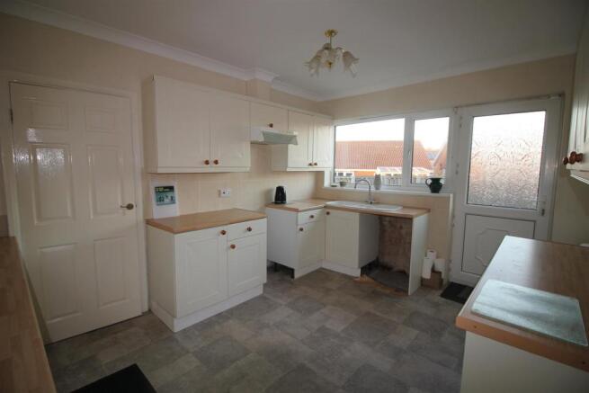 Kitchen: