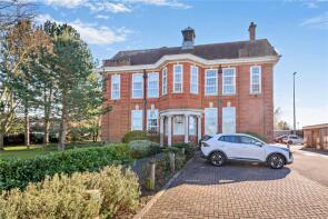 32, Luker Court, Ireland Drive, Newbury RG14 6EG